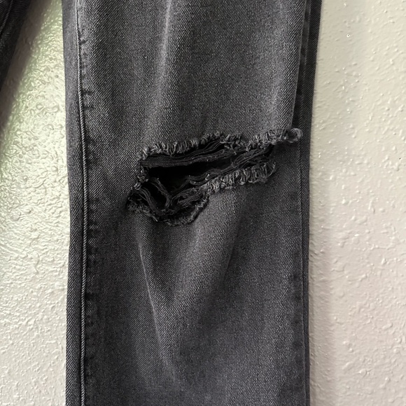 S.O.N.G Black High Rise Distressed Straight Leg Jeans Size 9/29 Woman’s Jeans - Picture 4 of 11